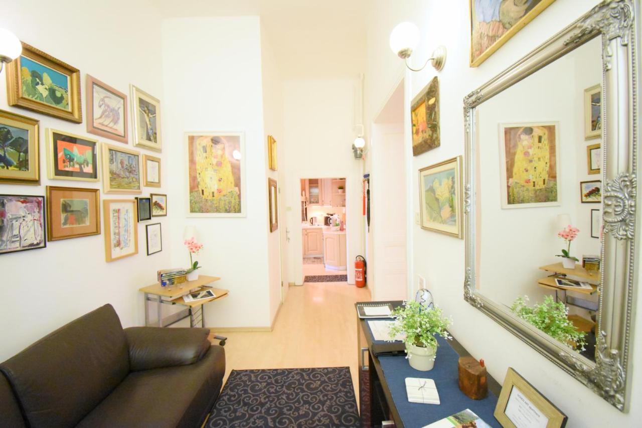 Donos Art Apartment Zagreb Exteriör bild