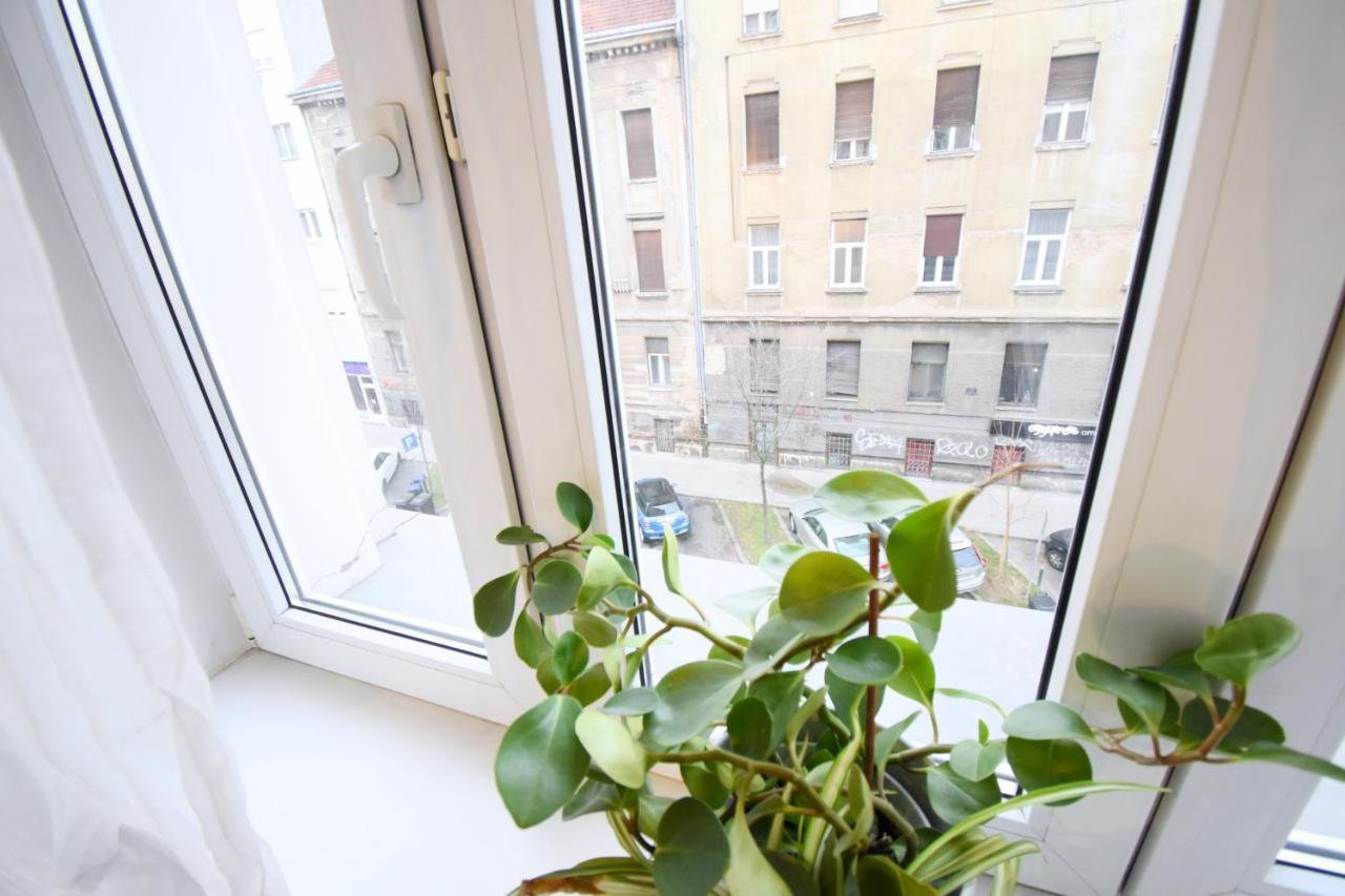 Donos Art Apartment Zagreb Exteriör bild