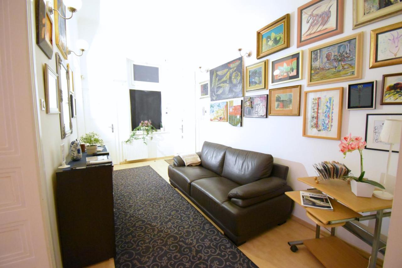 Donos Art Apartment Zagreb Exteriör bild