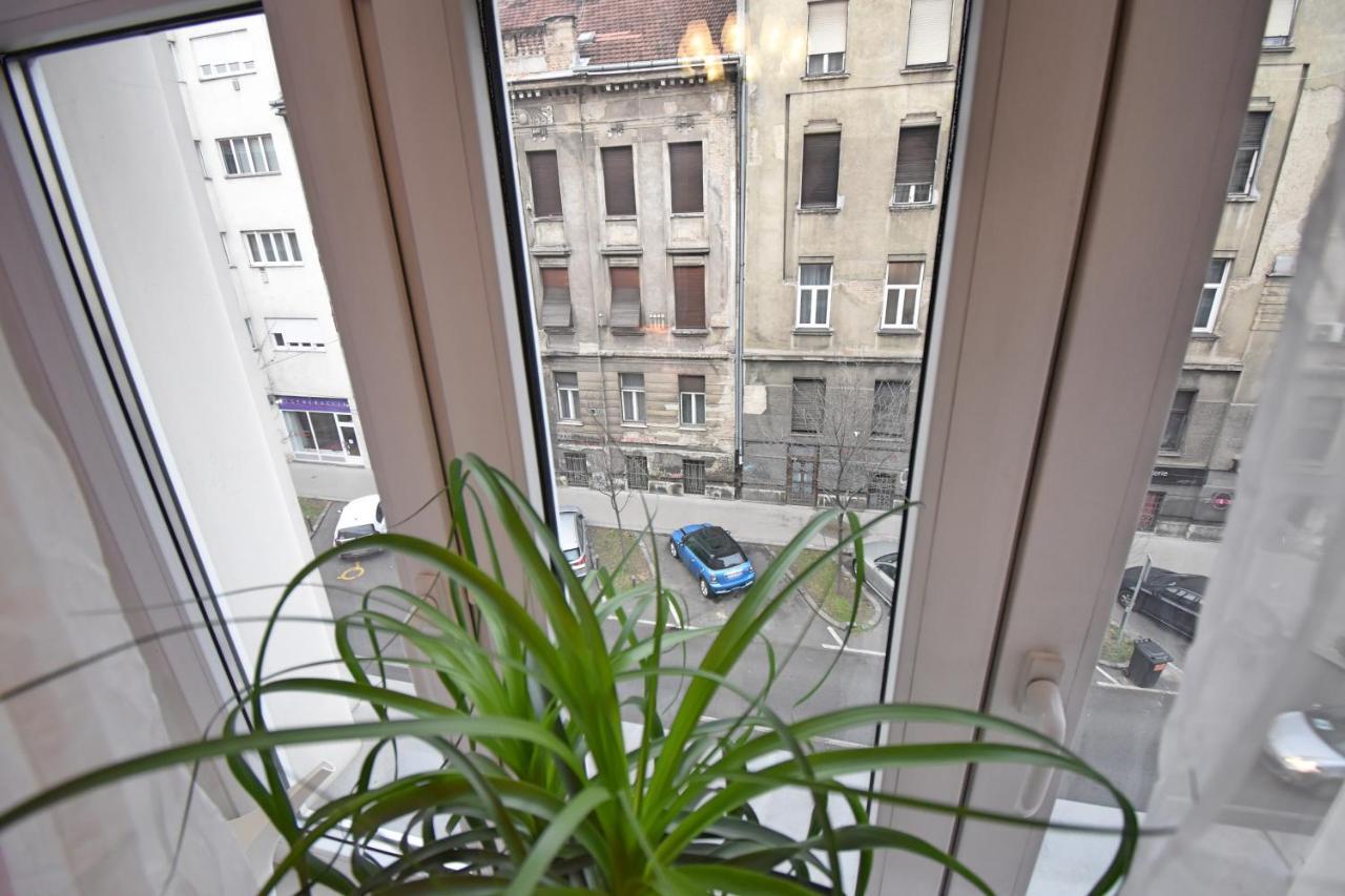 Donos Art Apartment Zagreb Exteriör bild