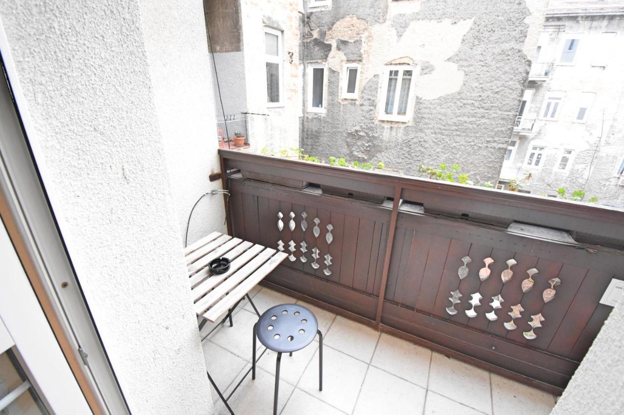 Donos Art Apartment Zagreb Exteriör bild